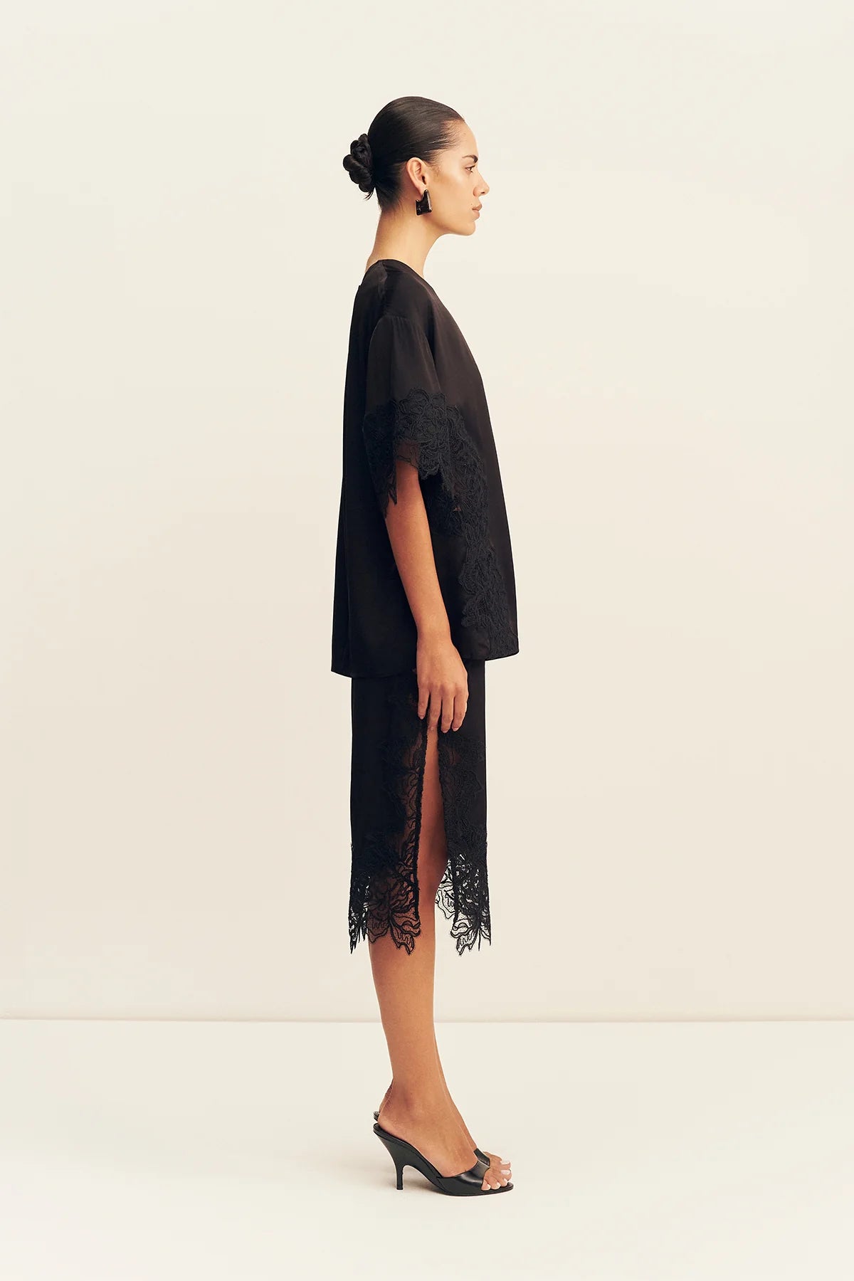eniko lace t-shirt, black