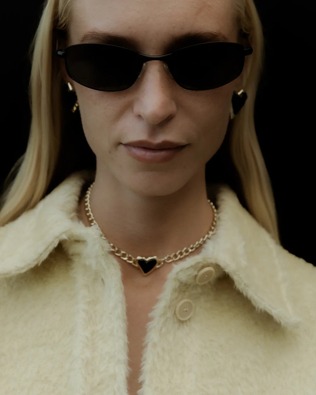 Whitney heart choker, gold