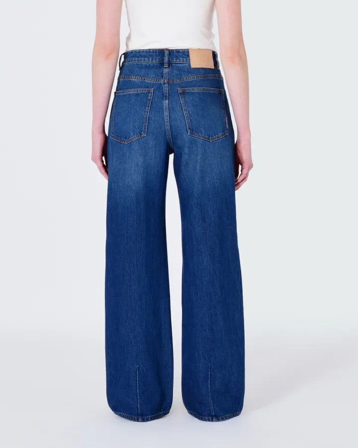 Coco relaxed, summer rain