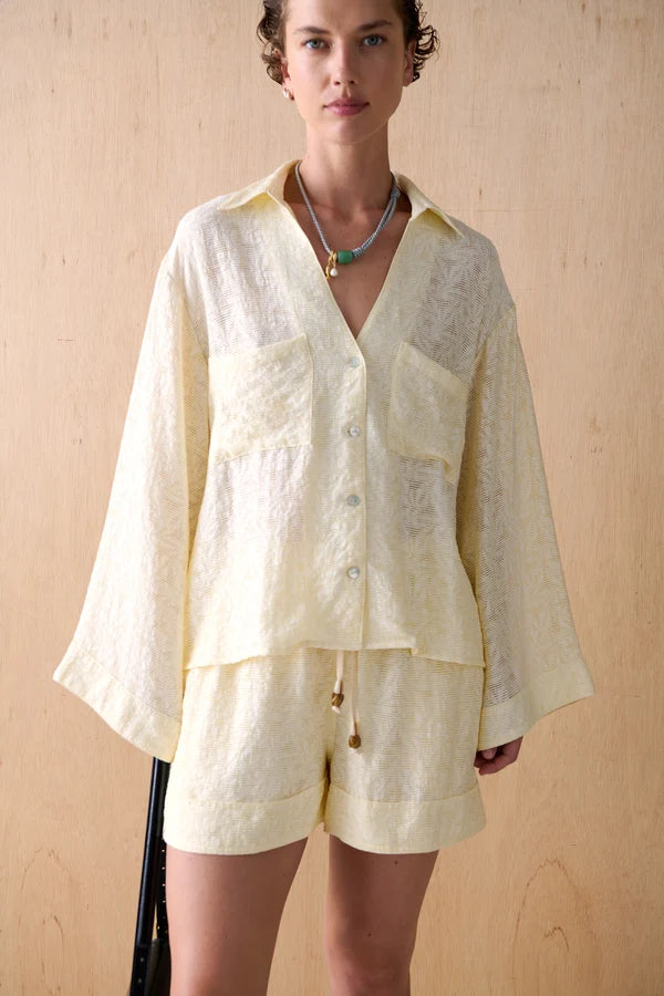 The reign shorts, creme jacquard