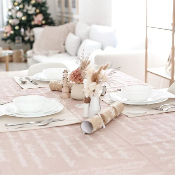 Conversation tablecloth, pink