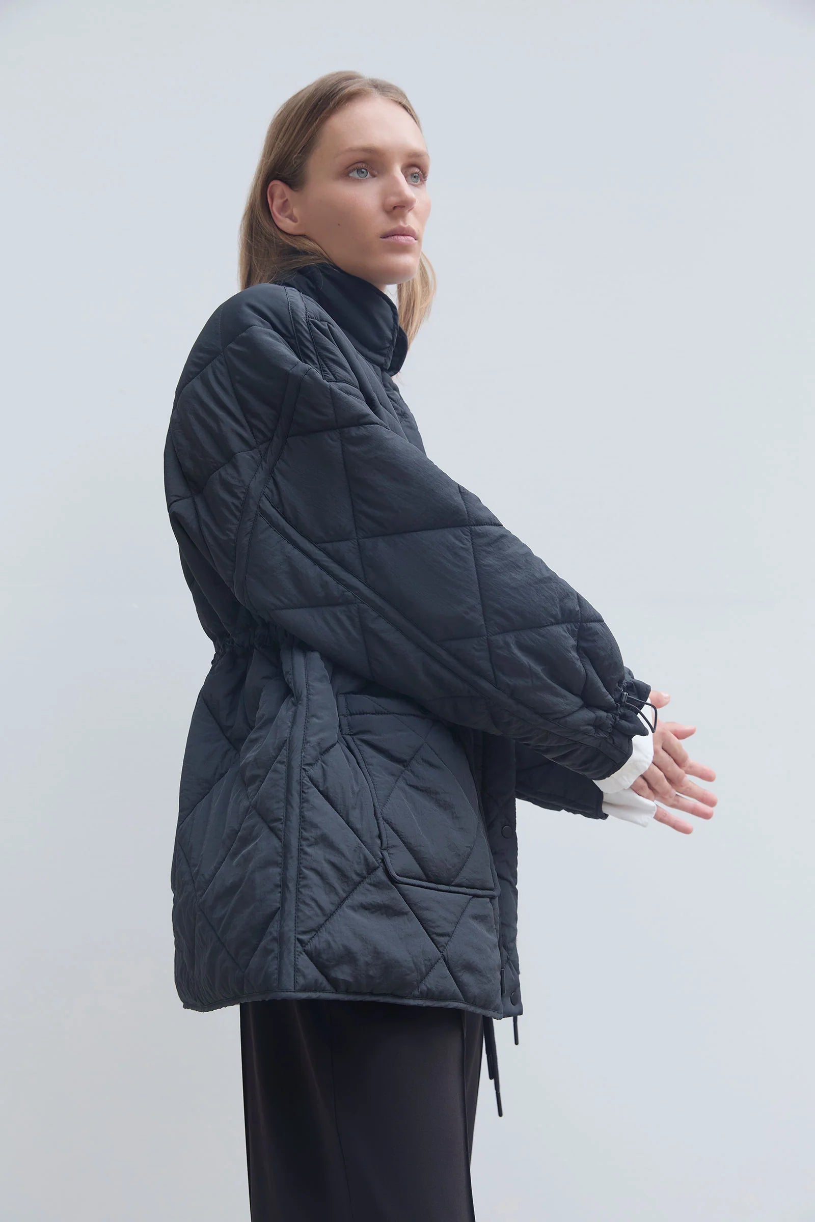 Atlas puffer jacket, black