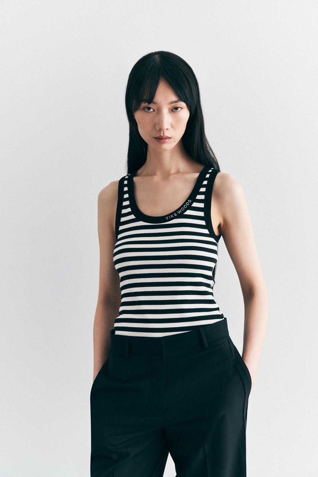 Vik &Woods tank, black/Ivory stripe
