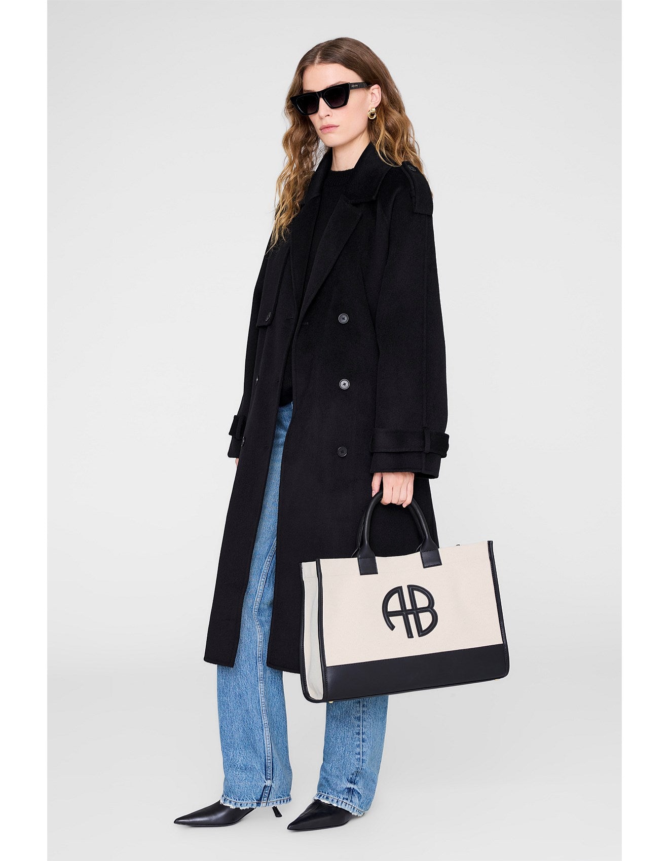 Medium lara tote, natural canvas/black