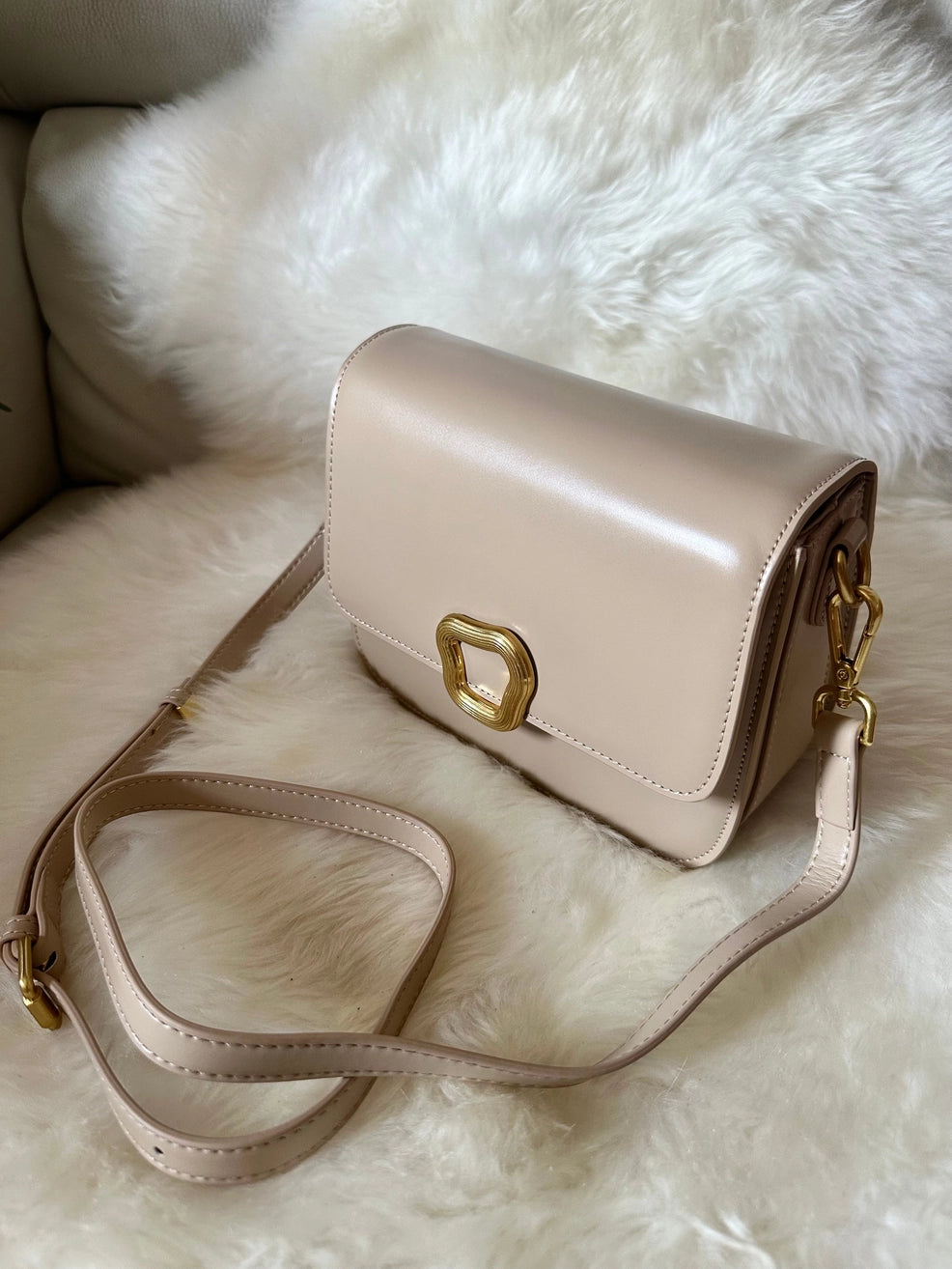 Claire leather shoulder bag