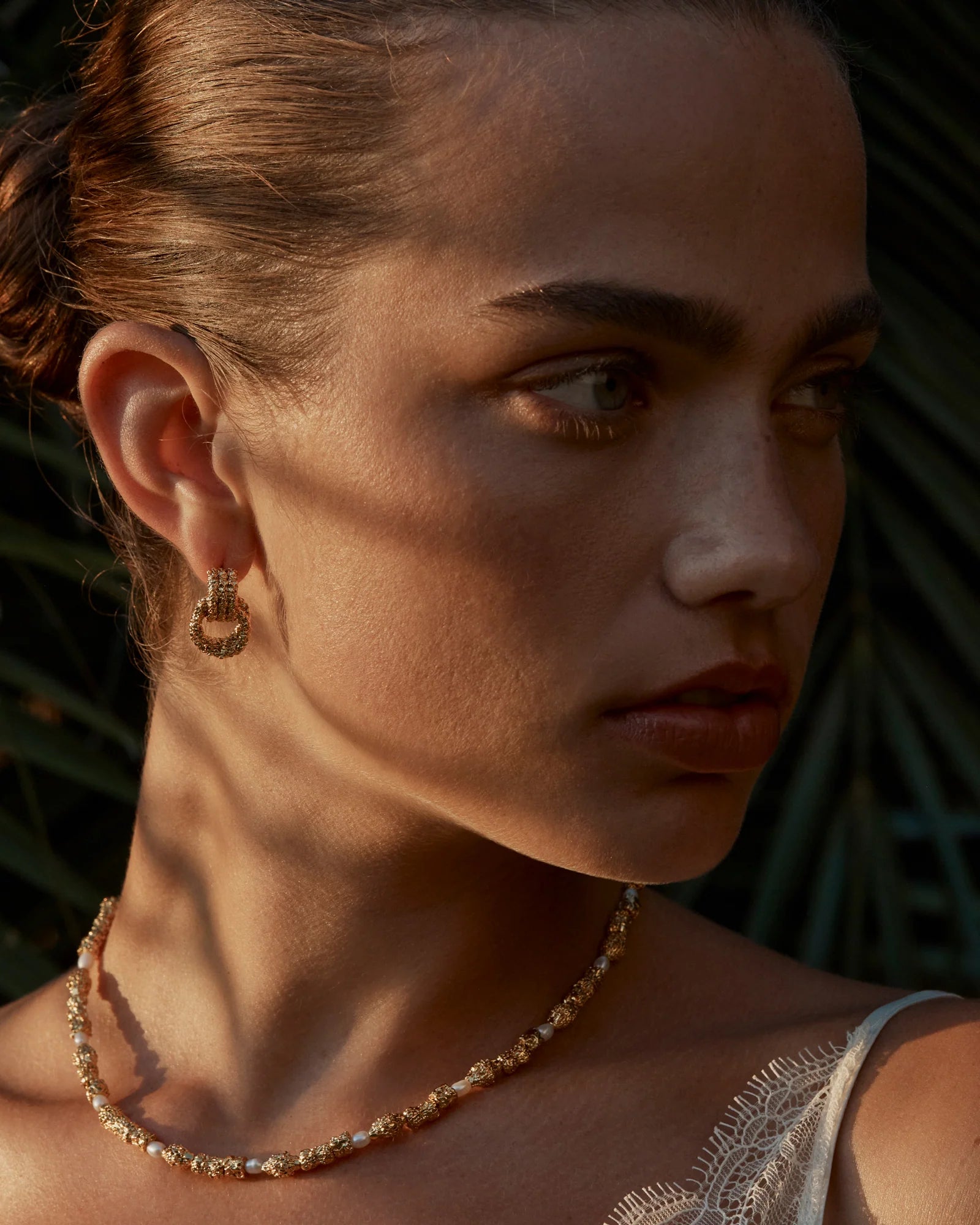 Begonia necklace