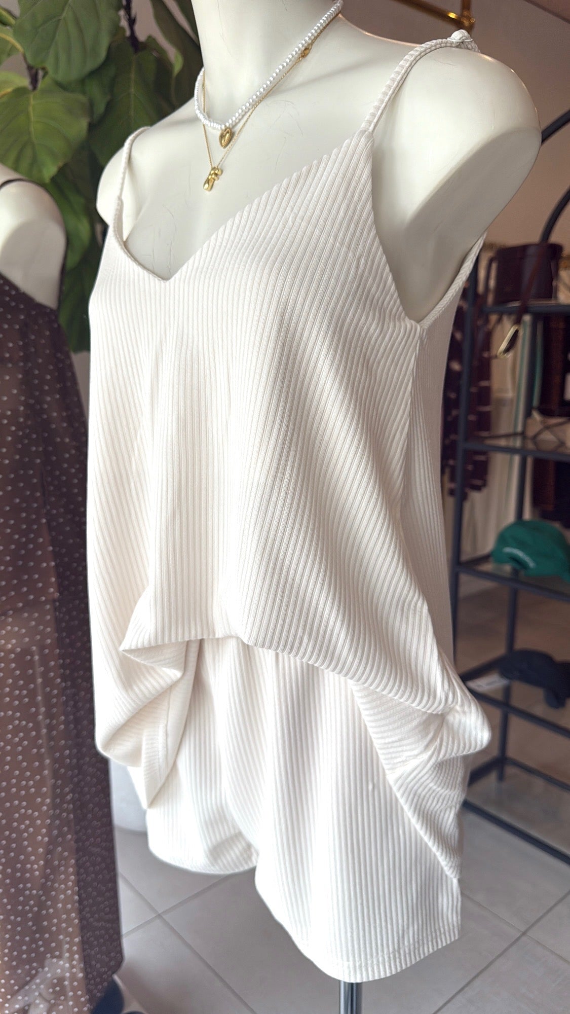 Knit singlet+ short set, cream