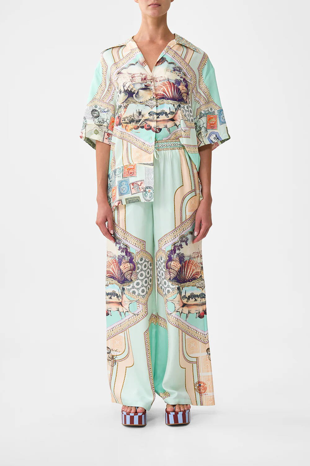 oversized shirt with pocket, With love from türkiye