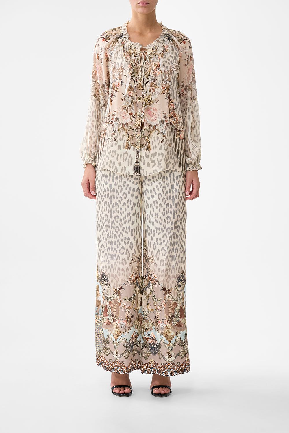 Raglan blouse with front ruffle, aranjuez animalia