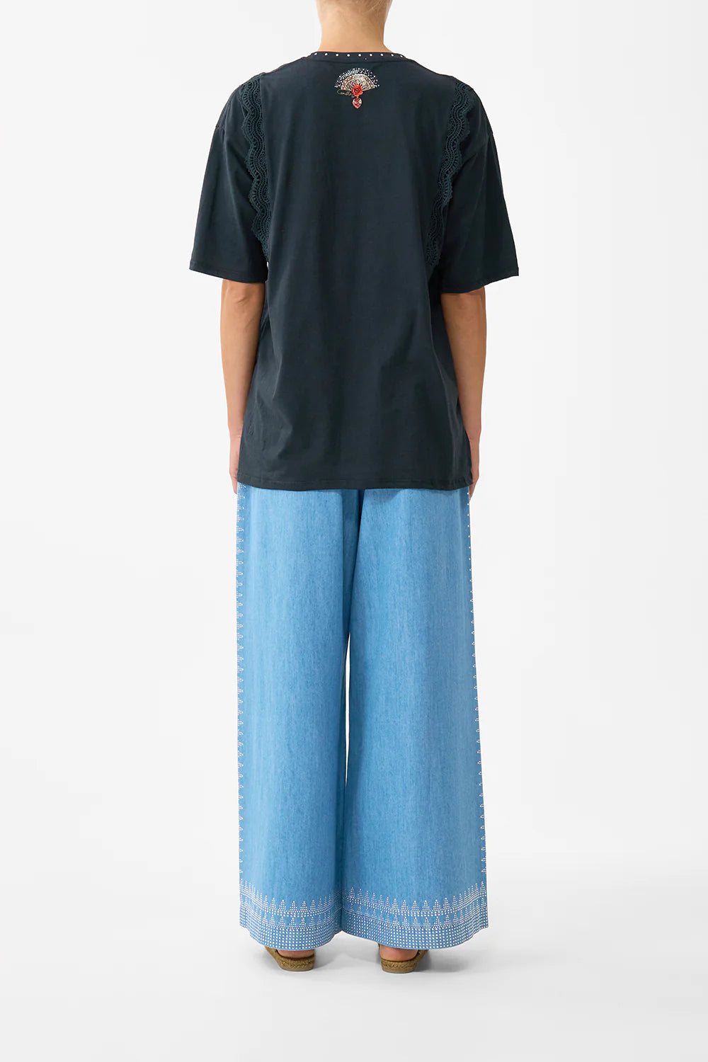 oversized tee with lace trim, Daughters of duende