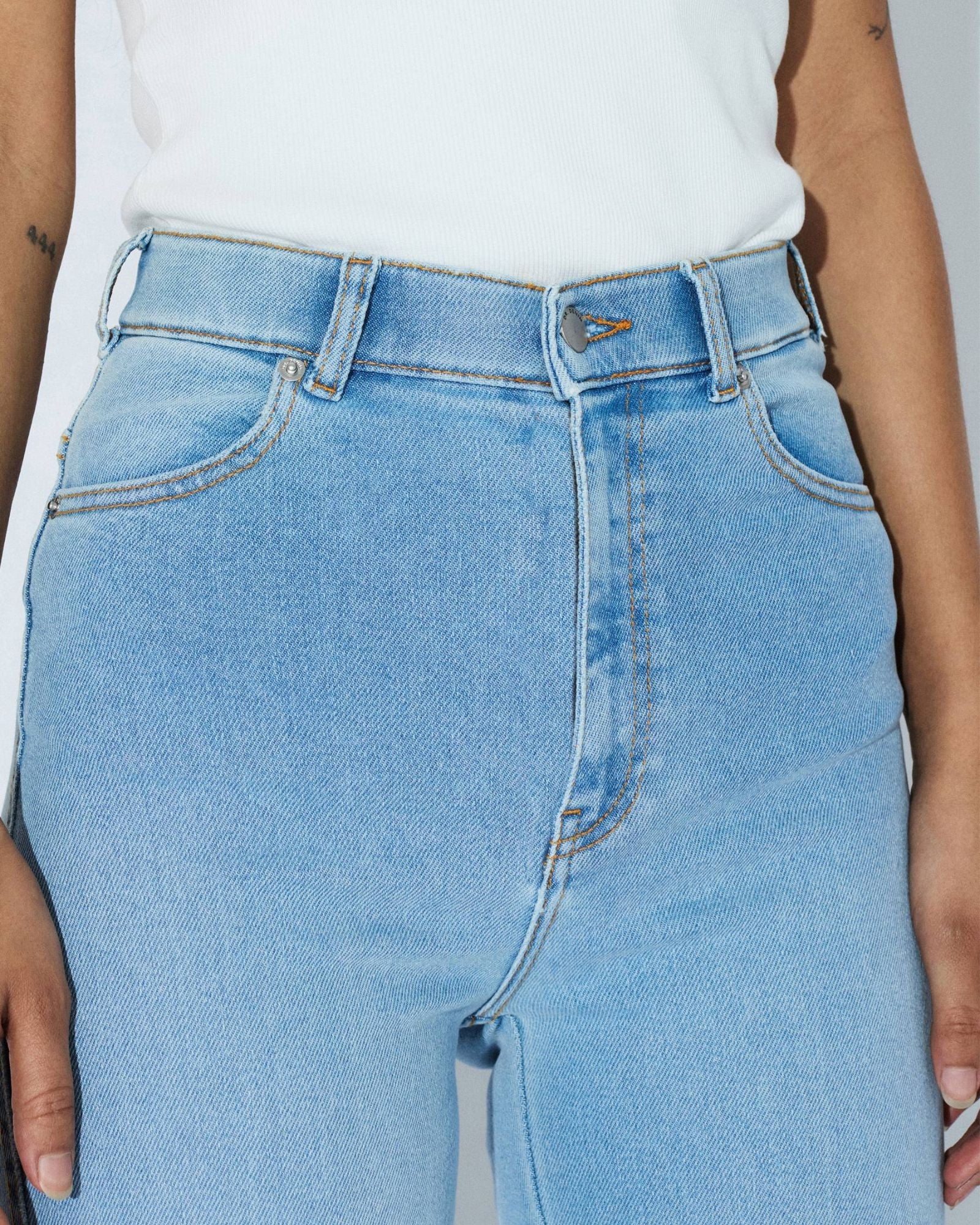 Moxy high straight jeans, cape pale shade