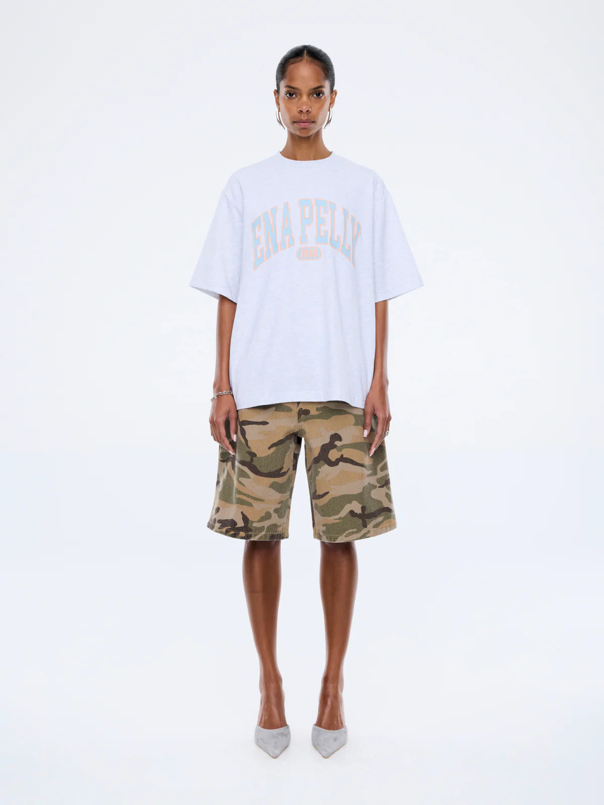 Blue collegiate tee, white marle