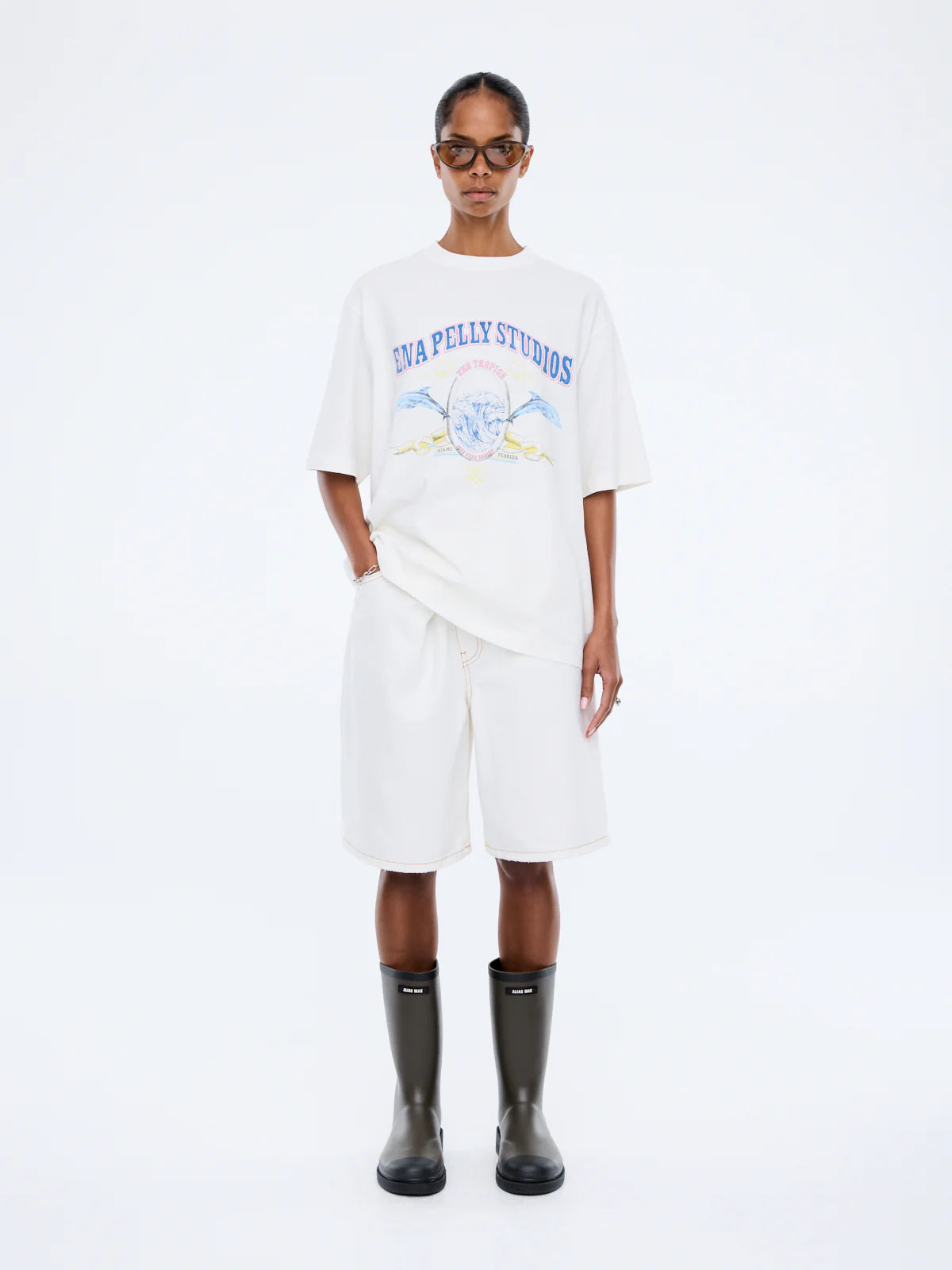 Vacation tee, vintage white