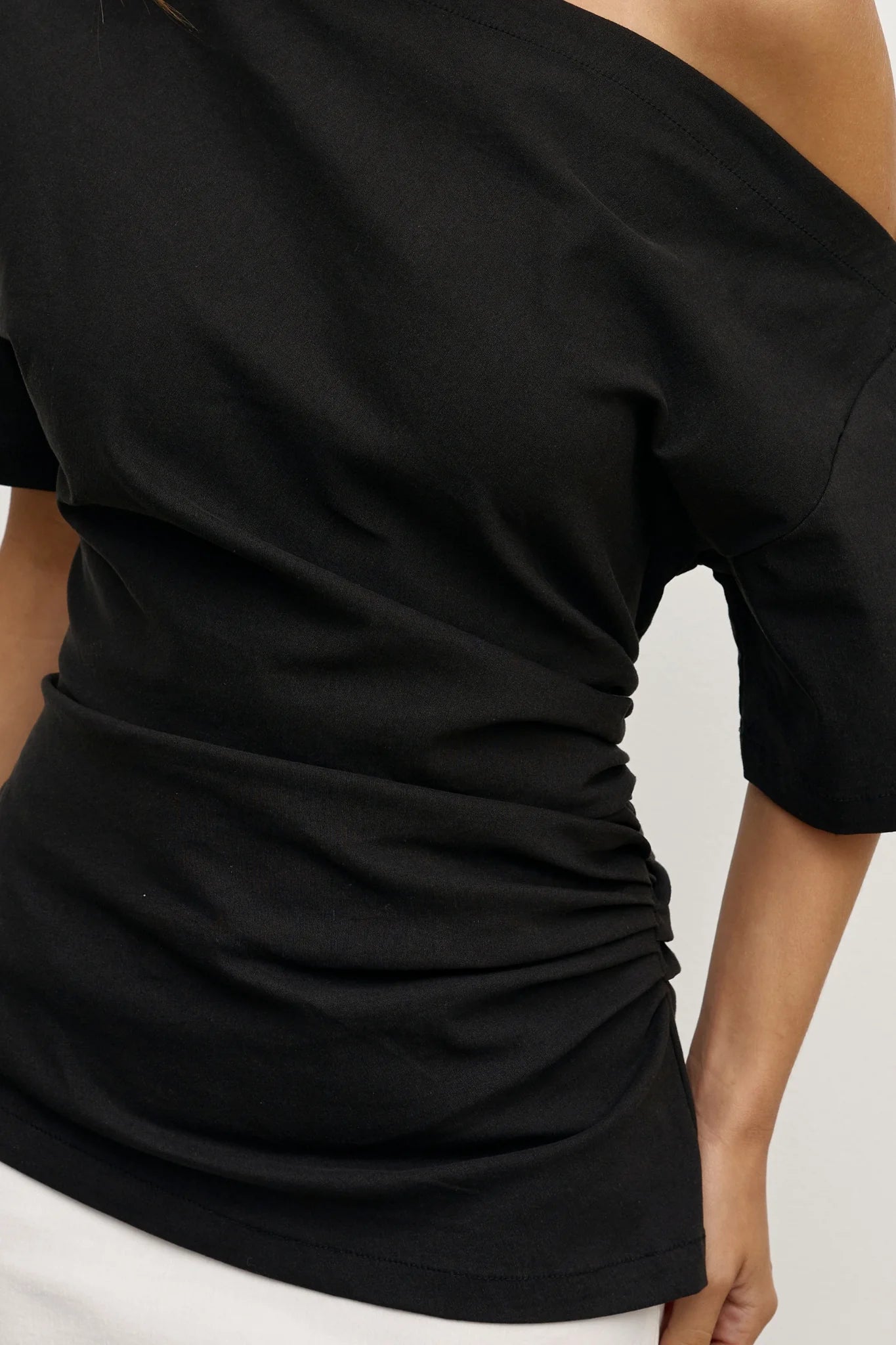 Suki top, black