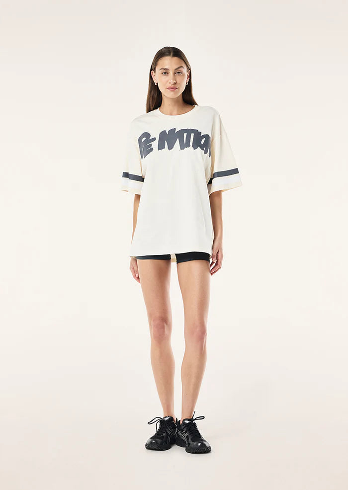 Frontline oversized tee, whisper white