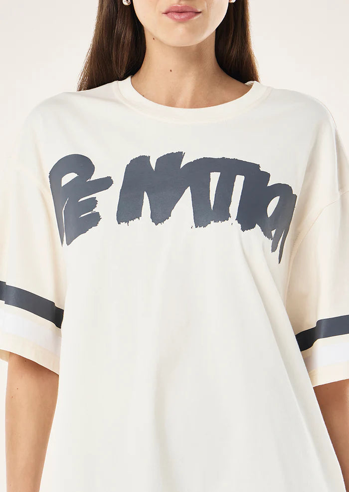 Frontline oversized tee, whisper white