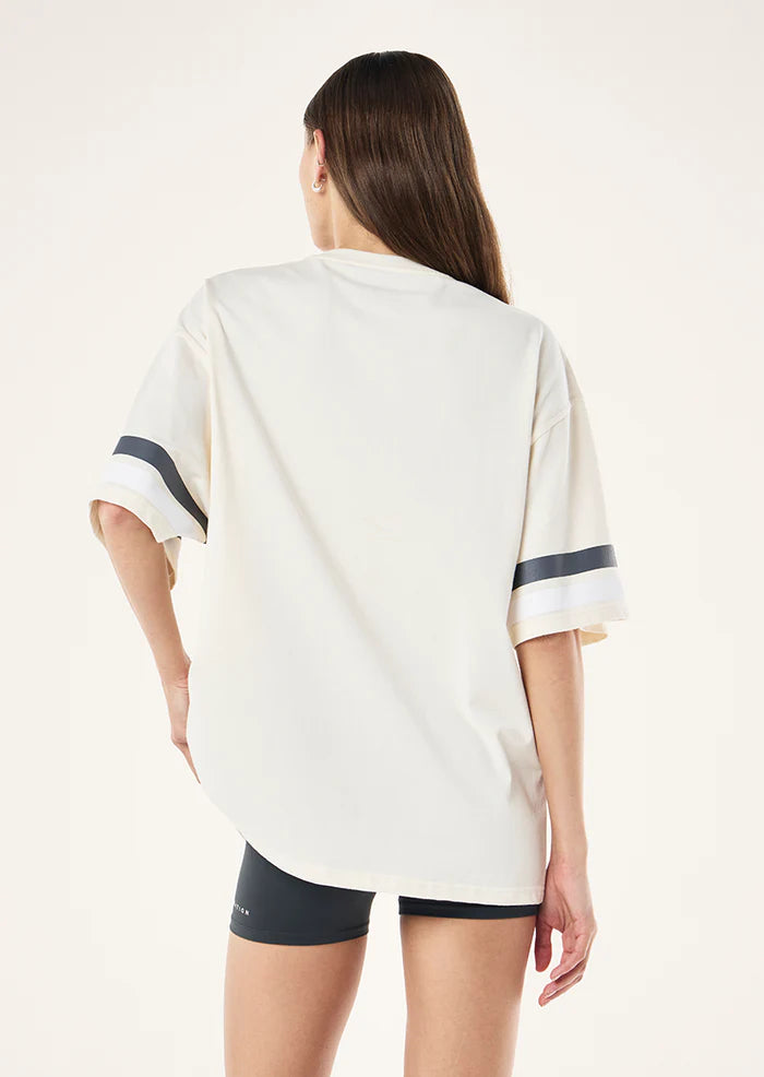 Frontline oversized tee, whisper white