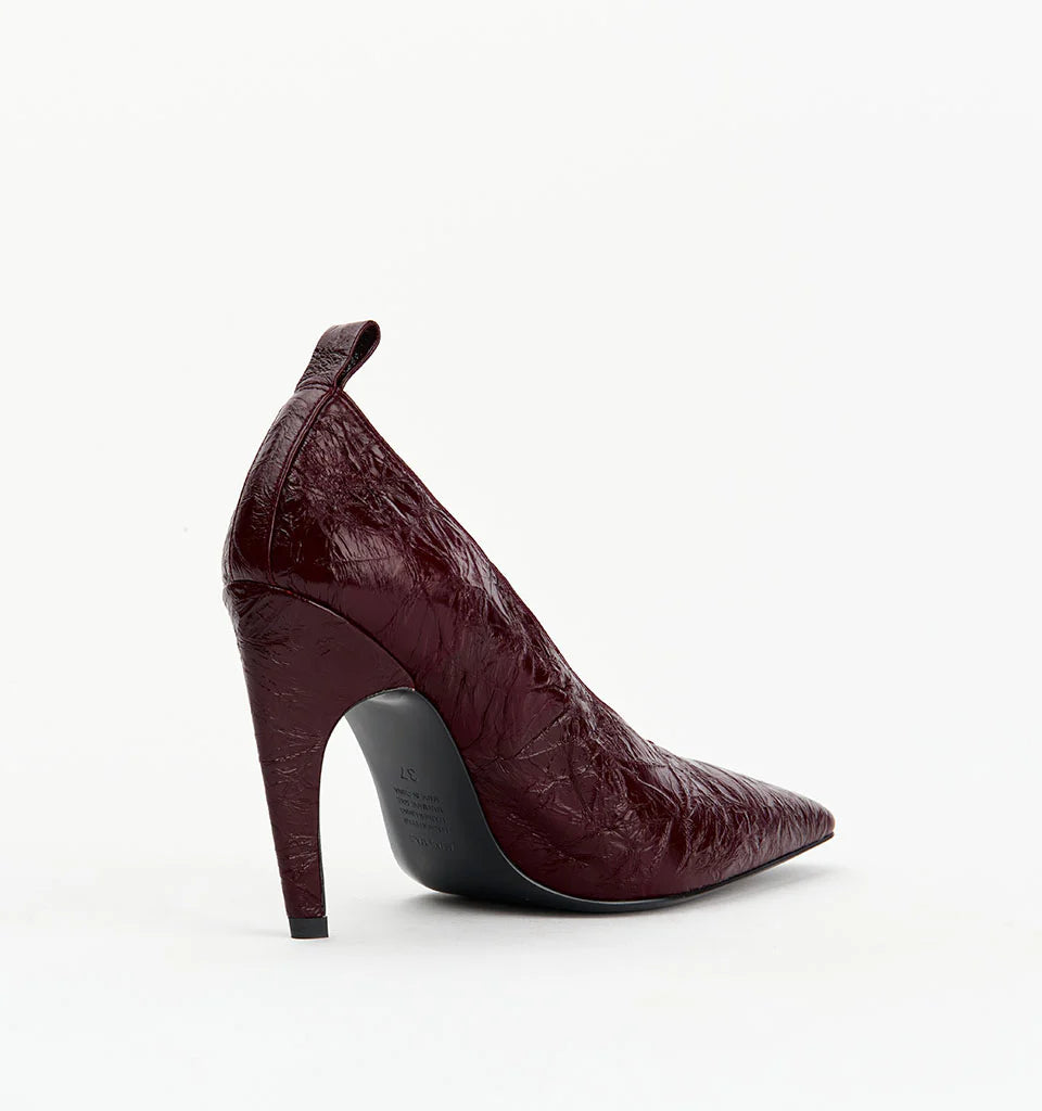 Floyd, burgandy oily crinkle leather