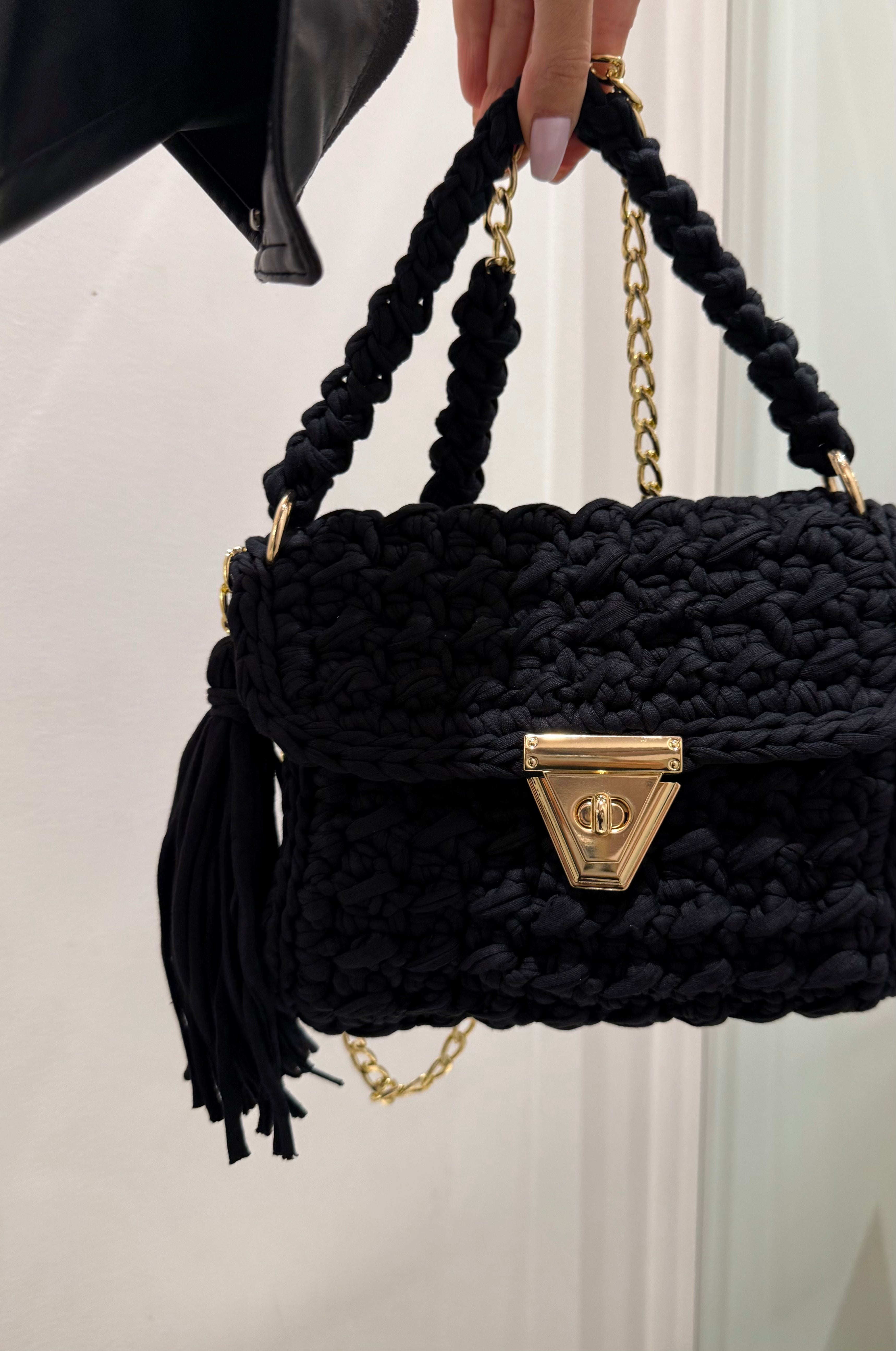 The covet crochet bag, black