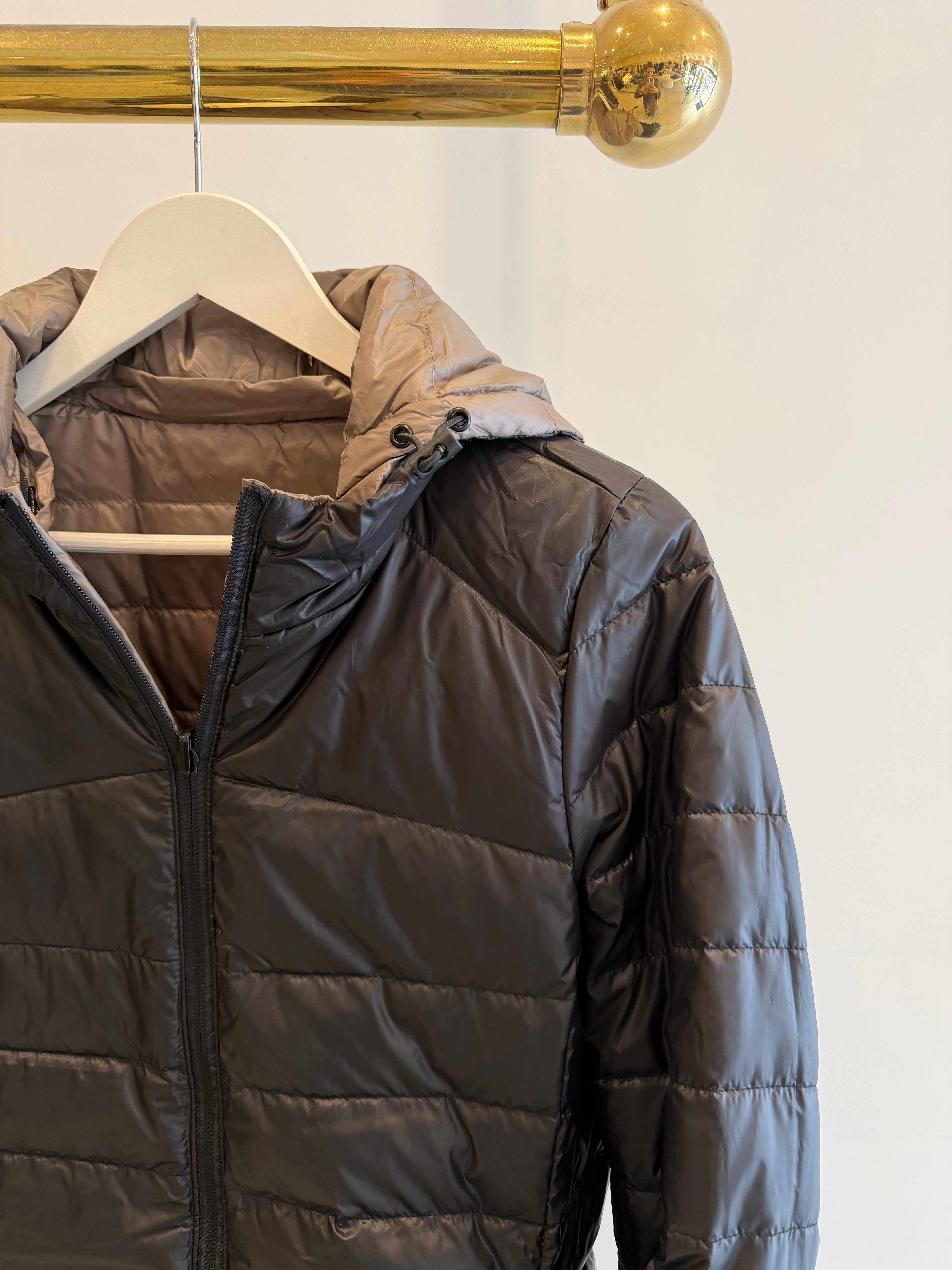 Reversible down jacket, taupe/black