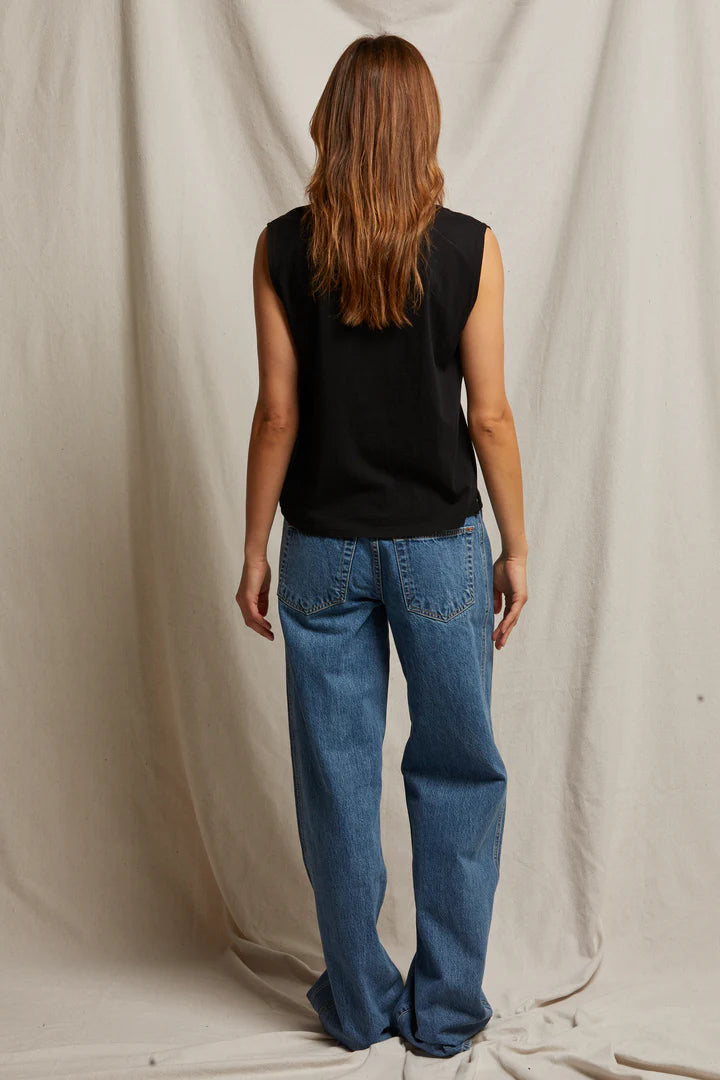 Margot sleeveless tee, true black