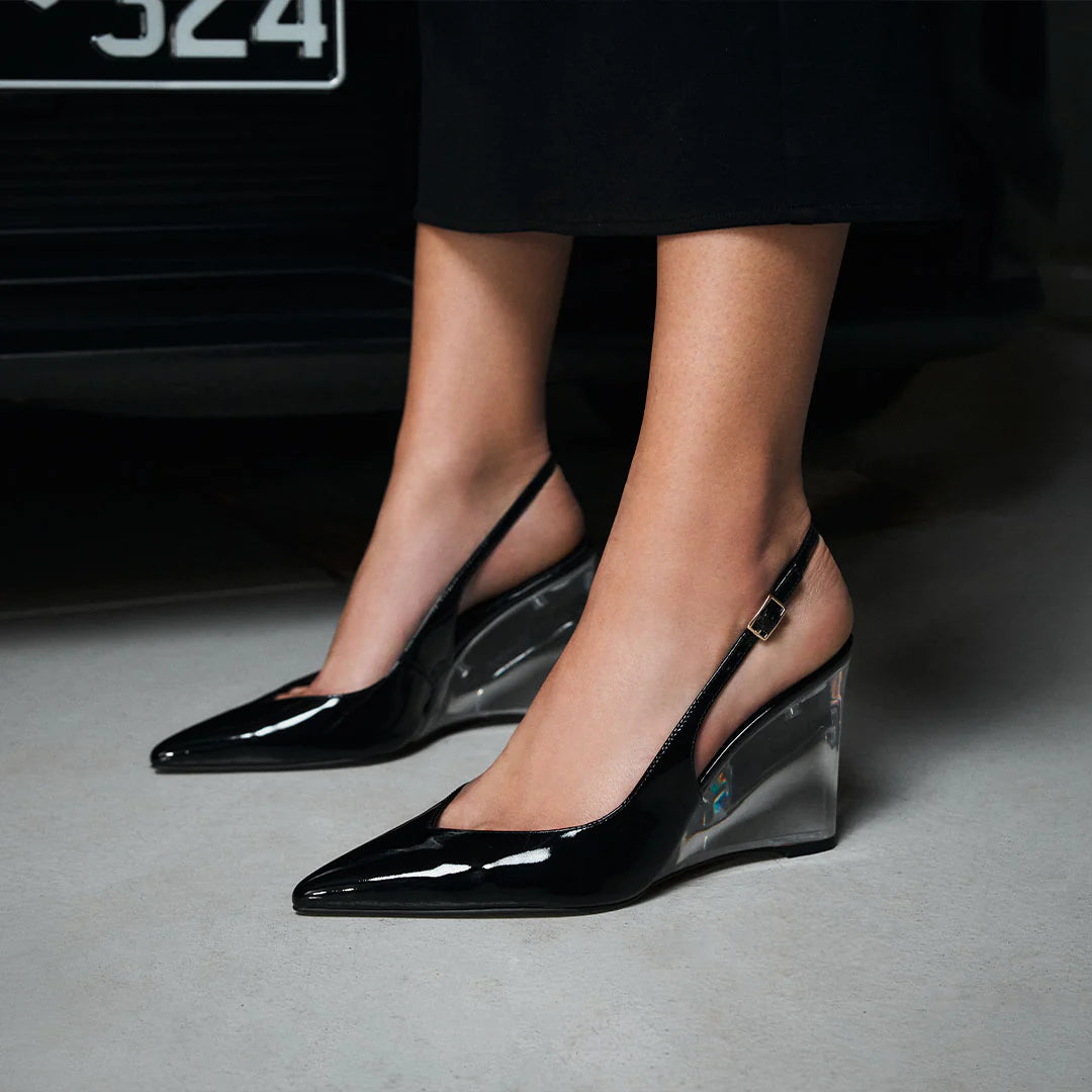 Octavia wedge, black patent leather