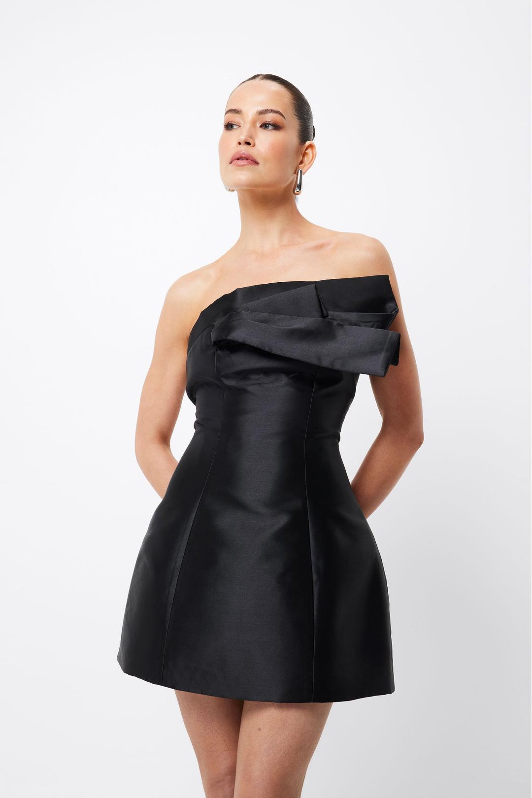 on rotation mini dress, black