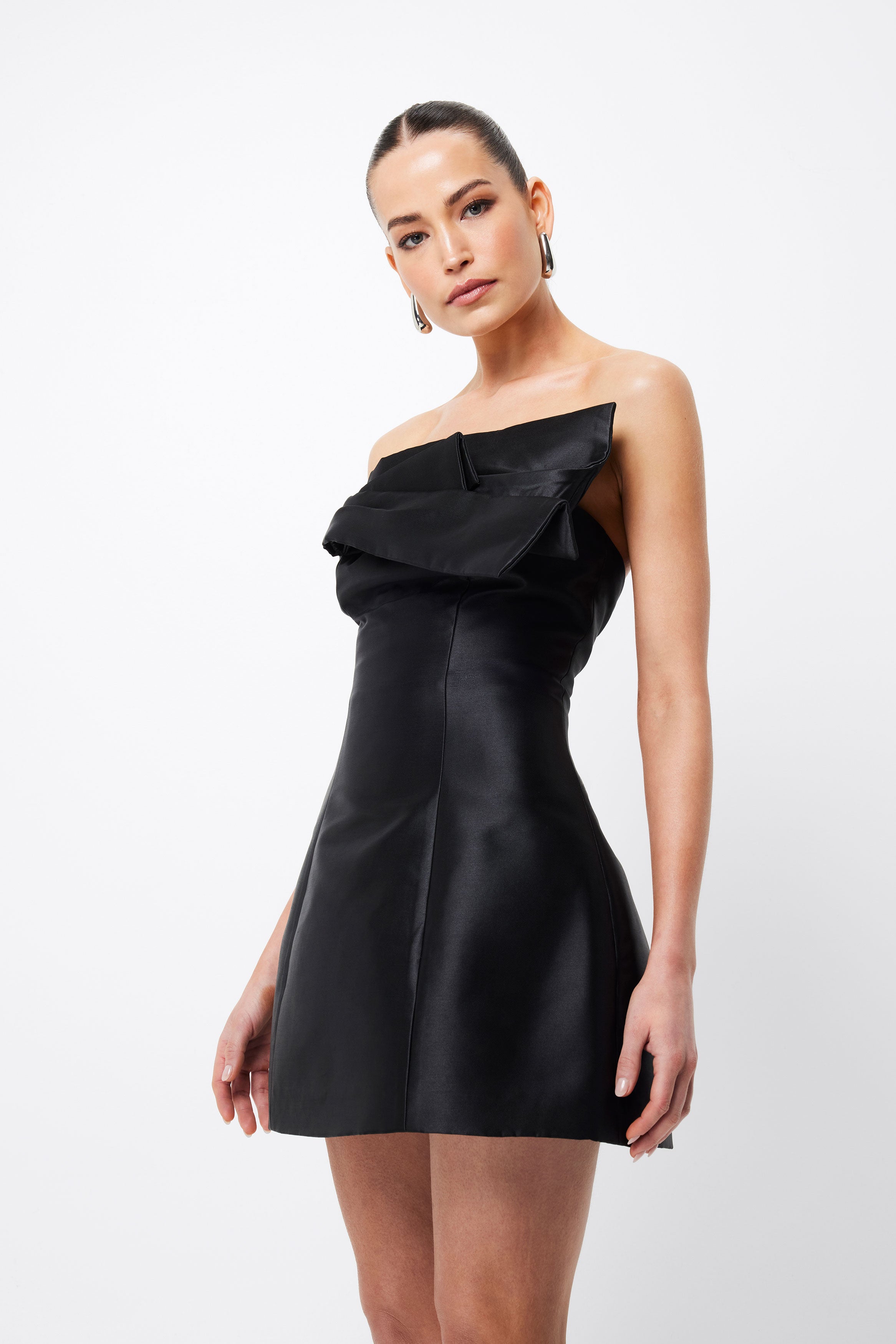 on rotation mini dress, black