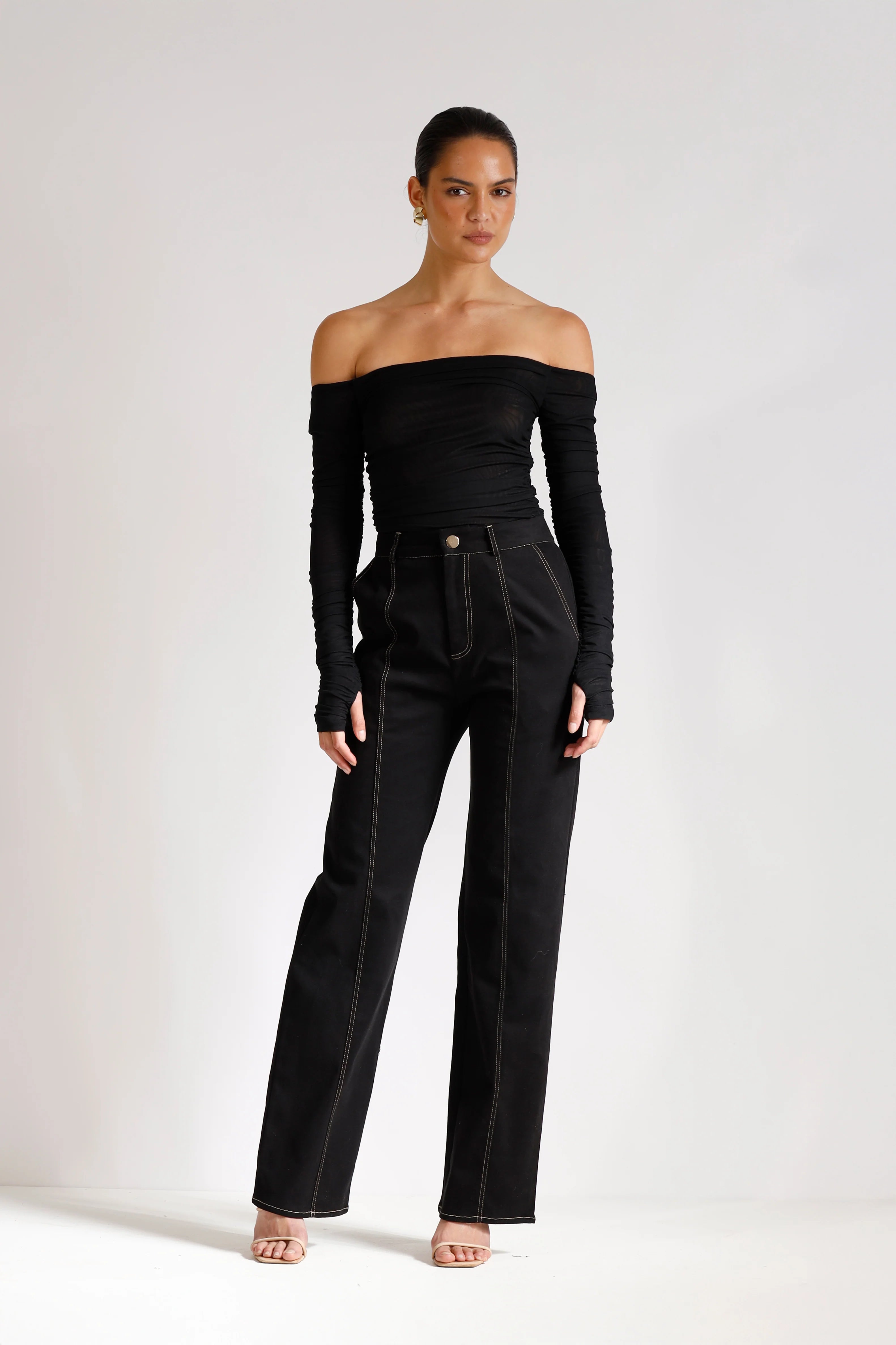 echo top, black