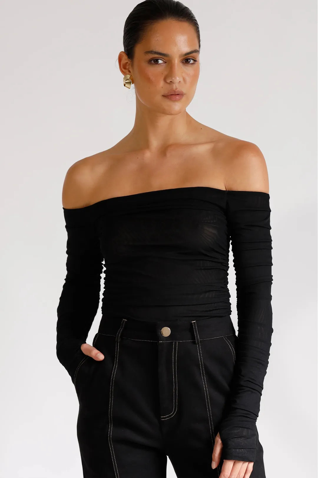 echo top, black