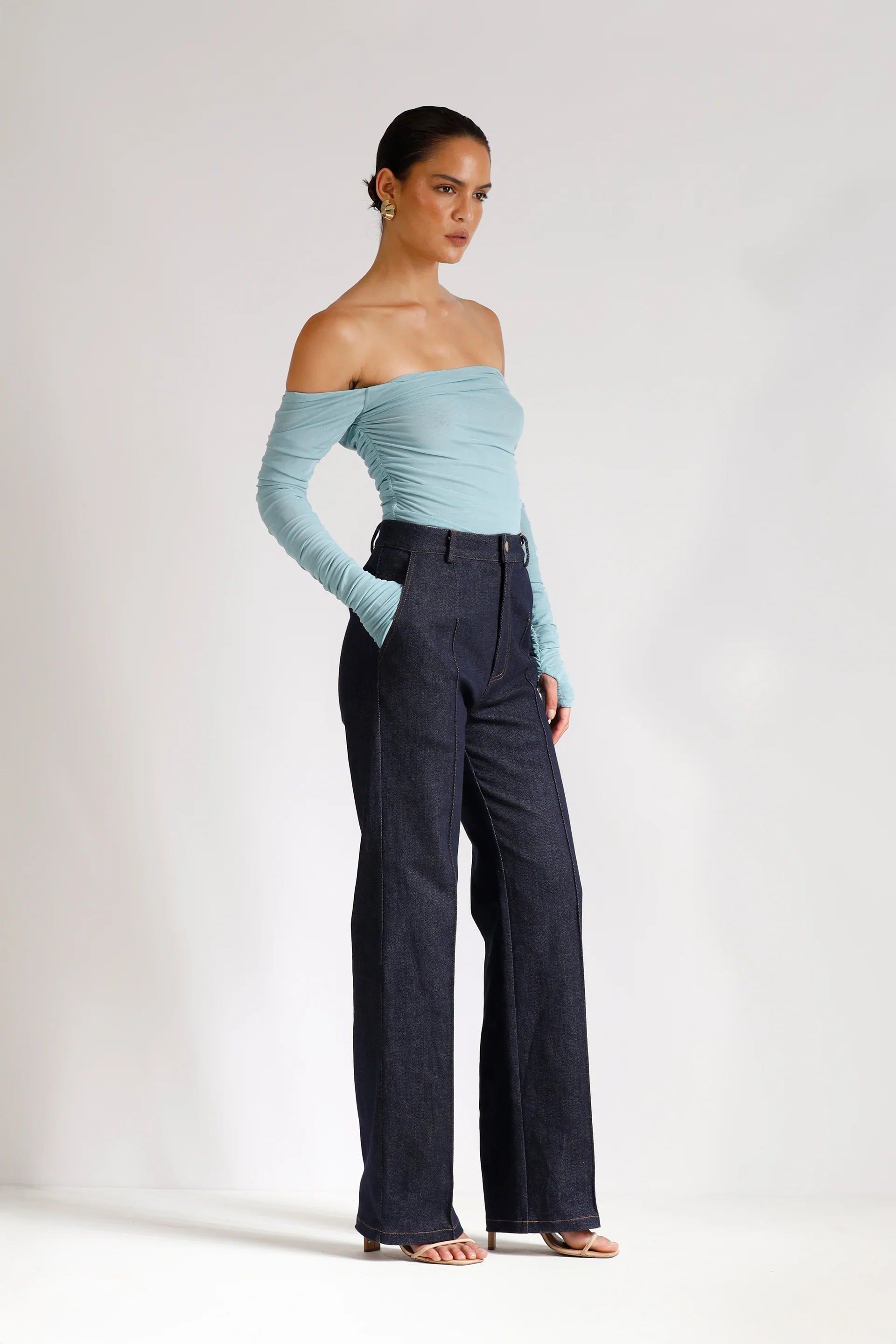 echo top, sky blue