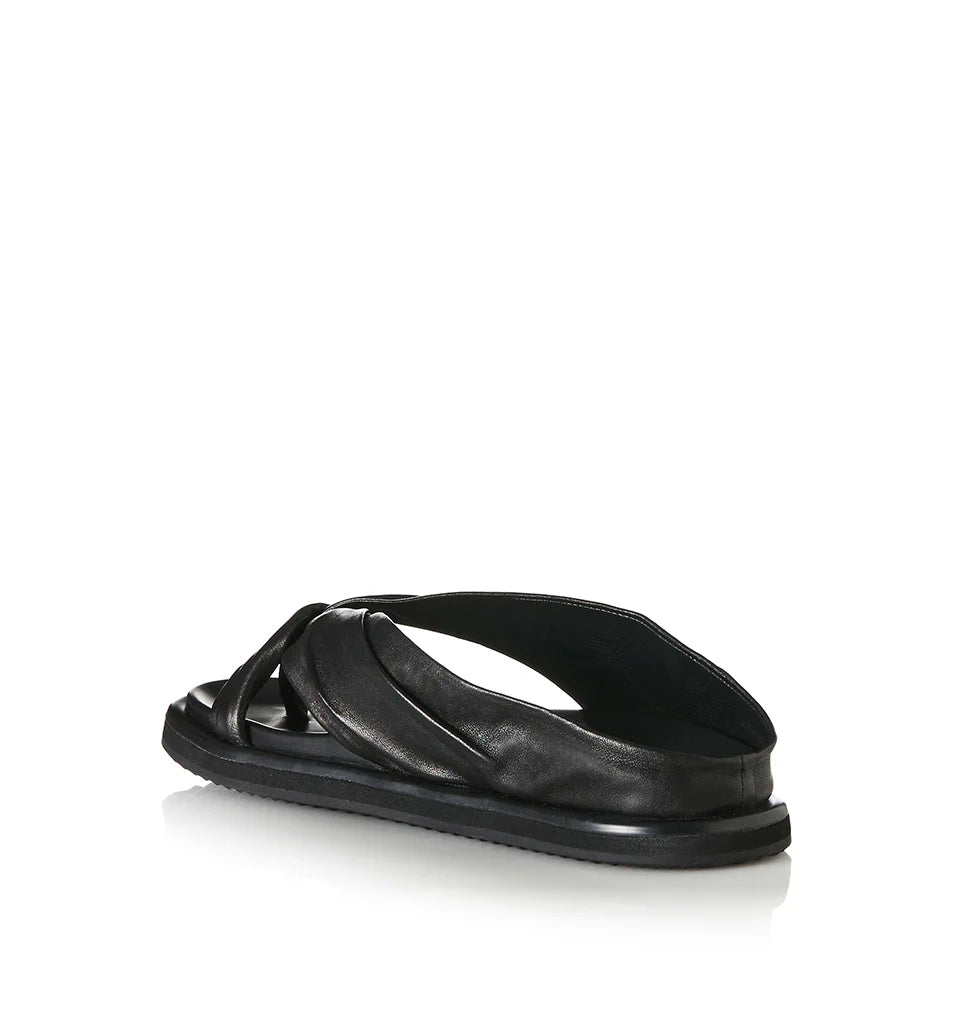 Paola, black leather