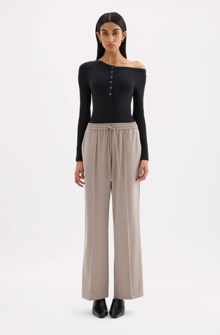 Quincy pant, almond