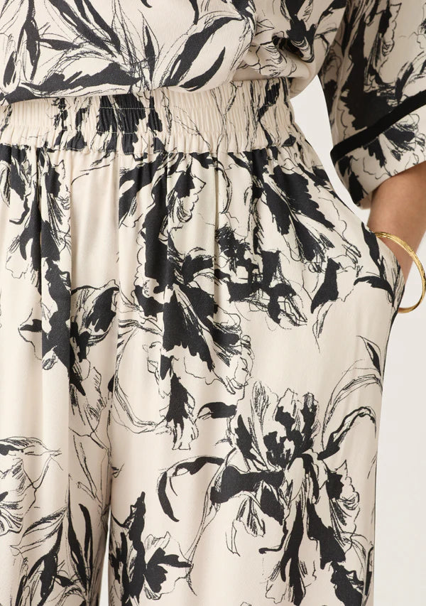 lis wide leg pants, lis print