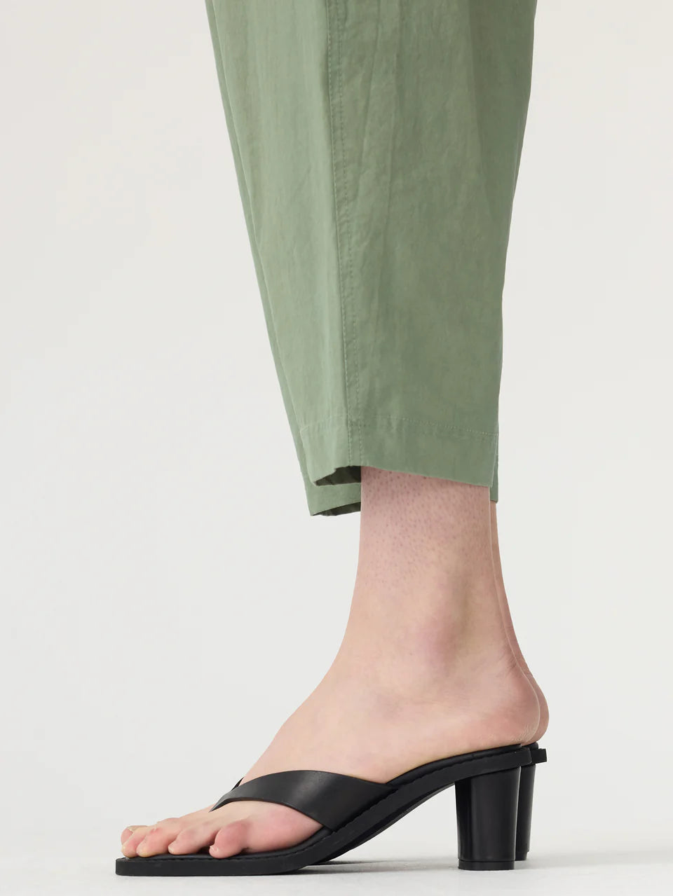 Crushed cotton summer pant, dark sage