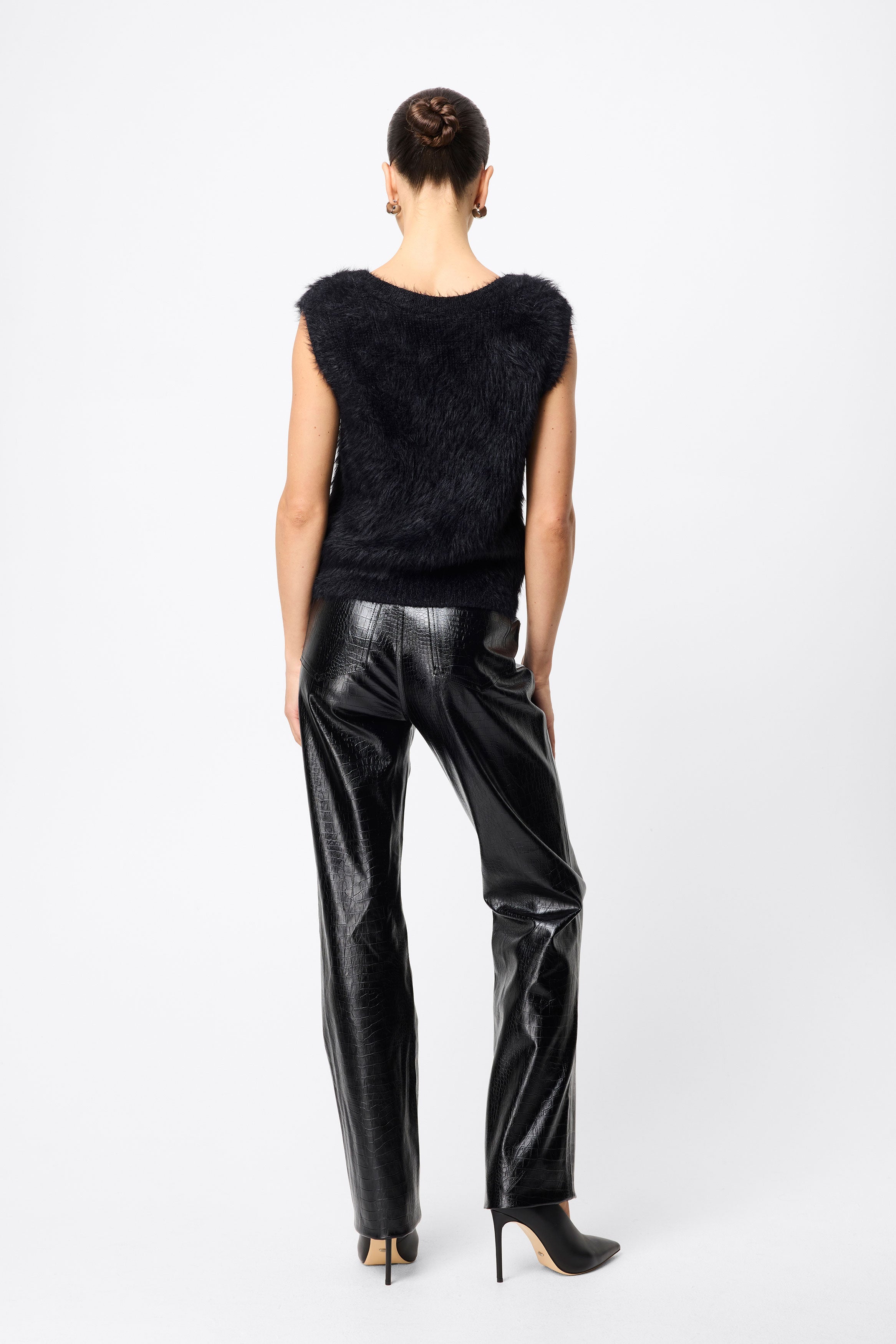 slumber vest, black