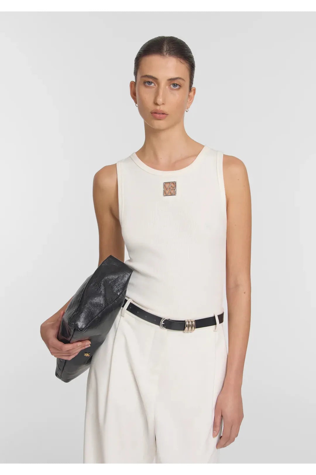 V&W metal tank, Ivory