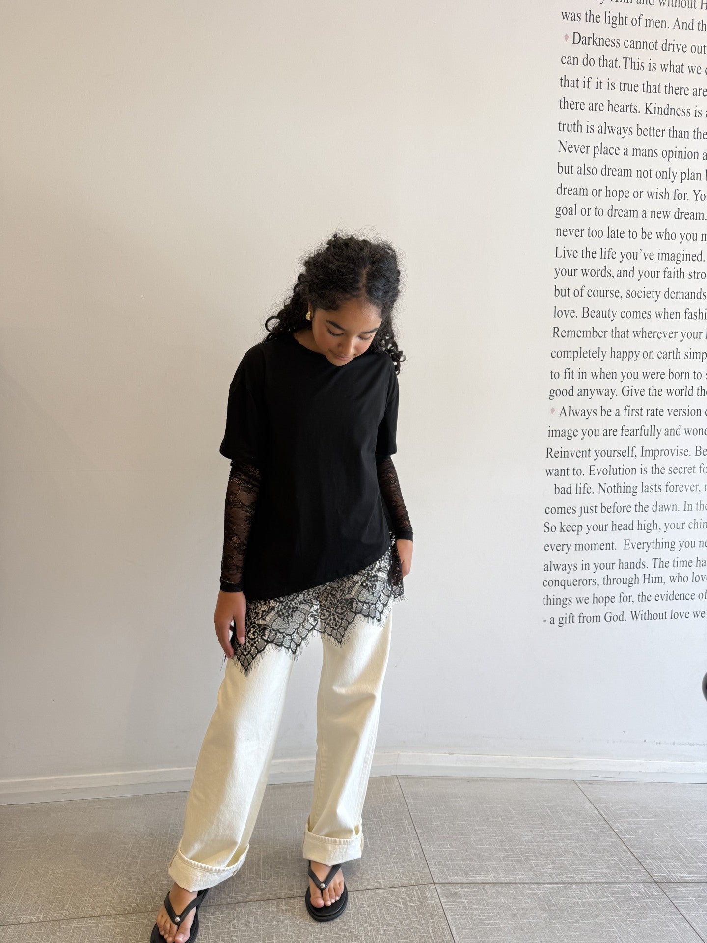 Lace sleeve tee, black