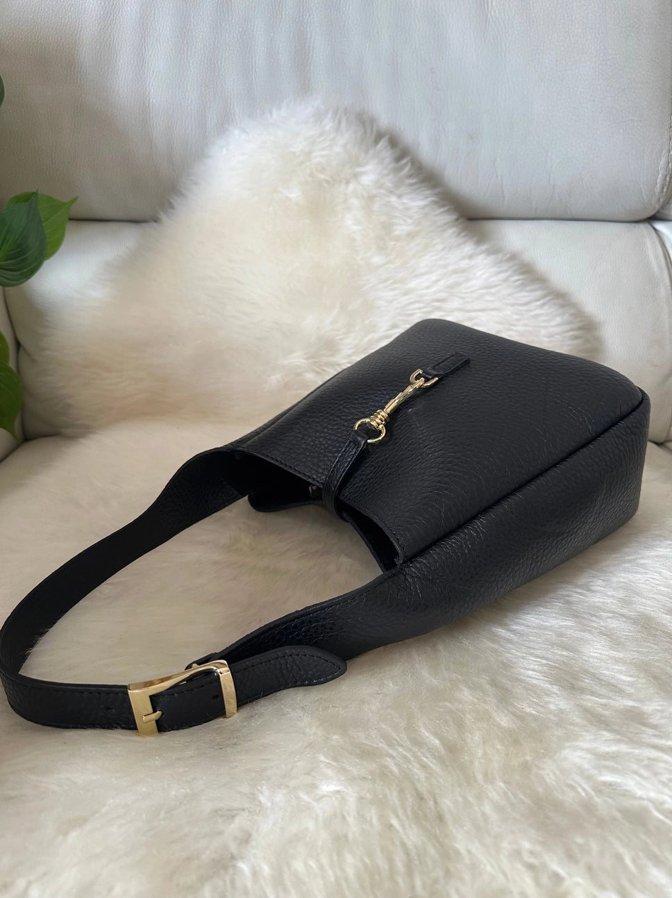 Laura premium leather shoulder bag