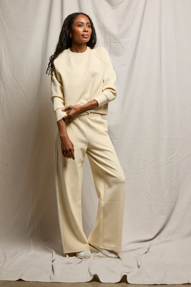 Mikos travel wide leg pant, custard