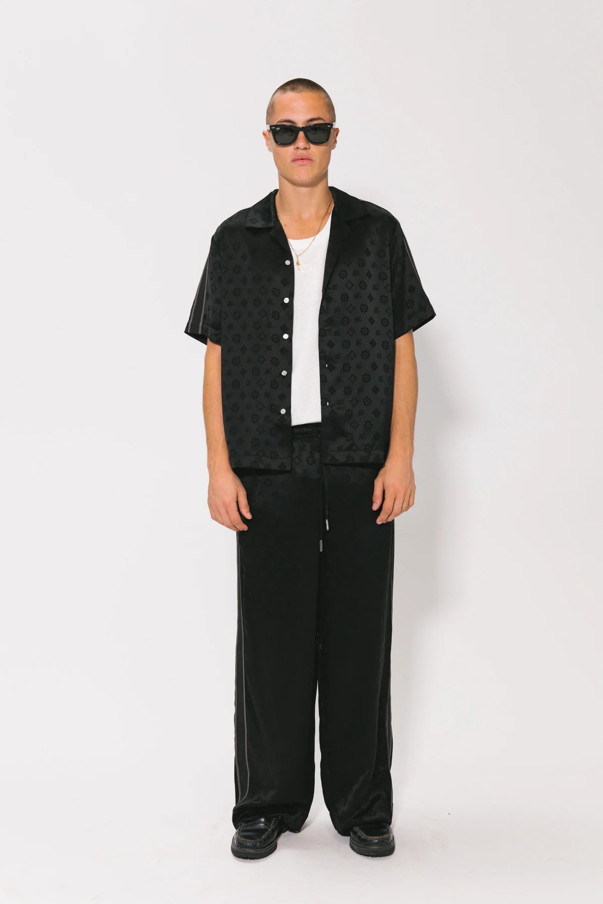 Black jacquard satin resort shirt