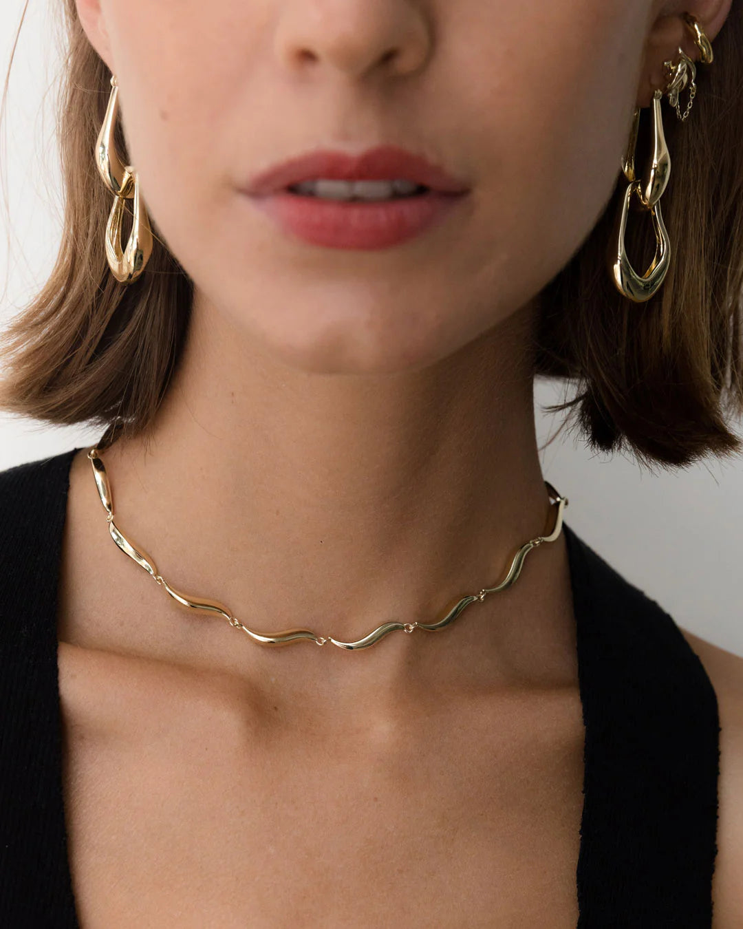 wave choker, gold