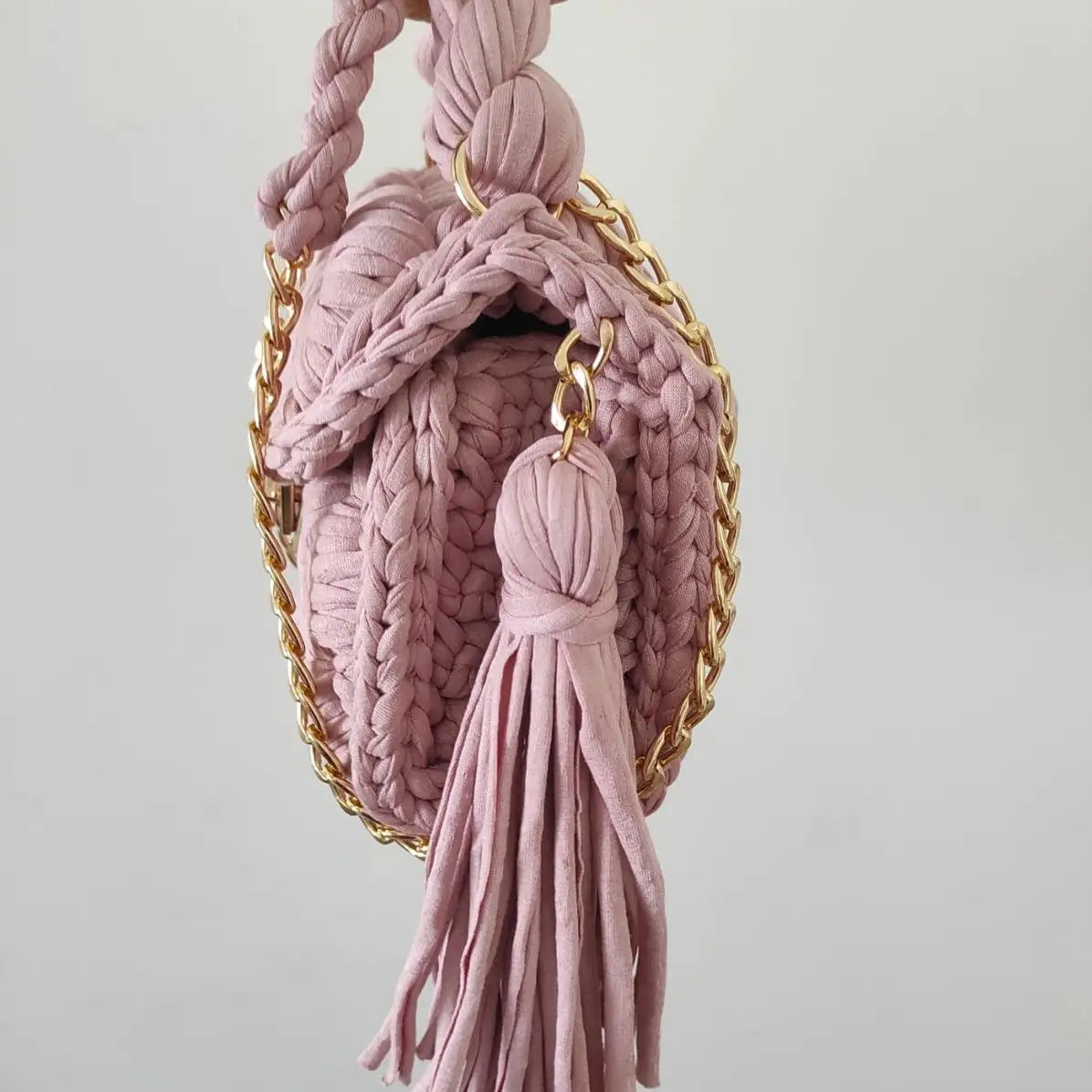 The cove crochet clutch, blush