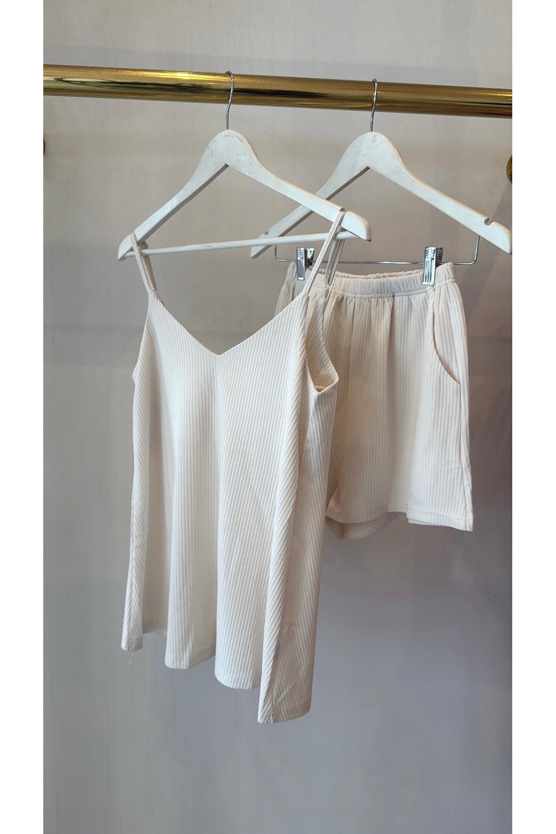 Knit singlet+ short set, cream