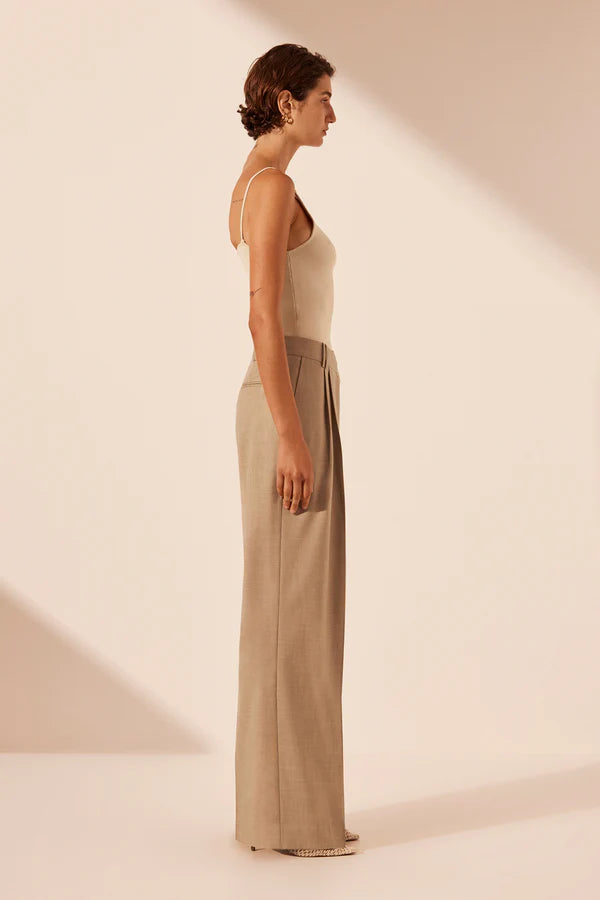 asher asymmetrical pleat front pant - latte