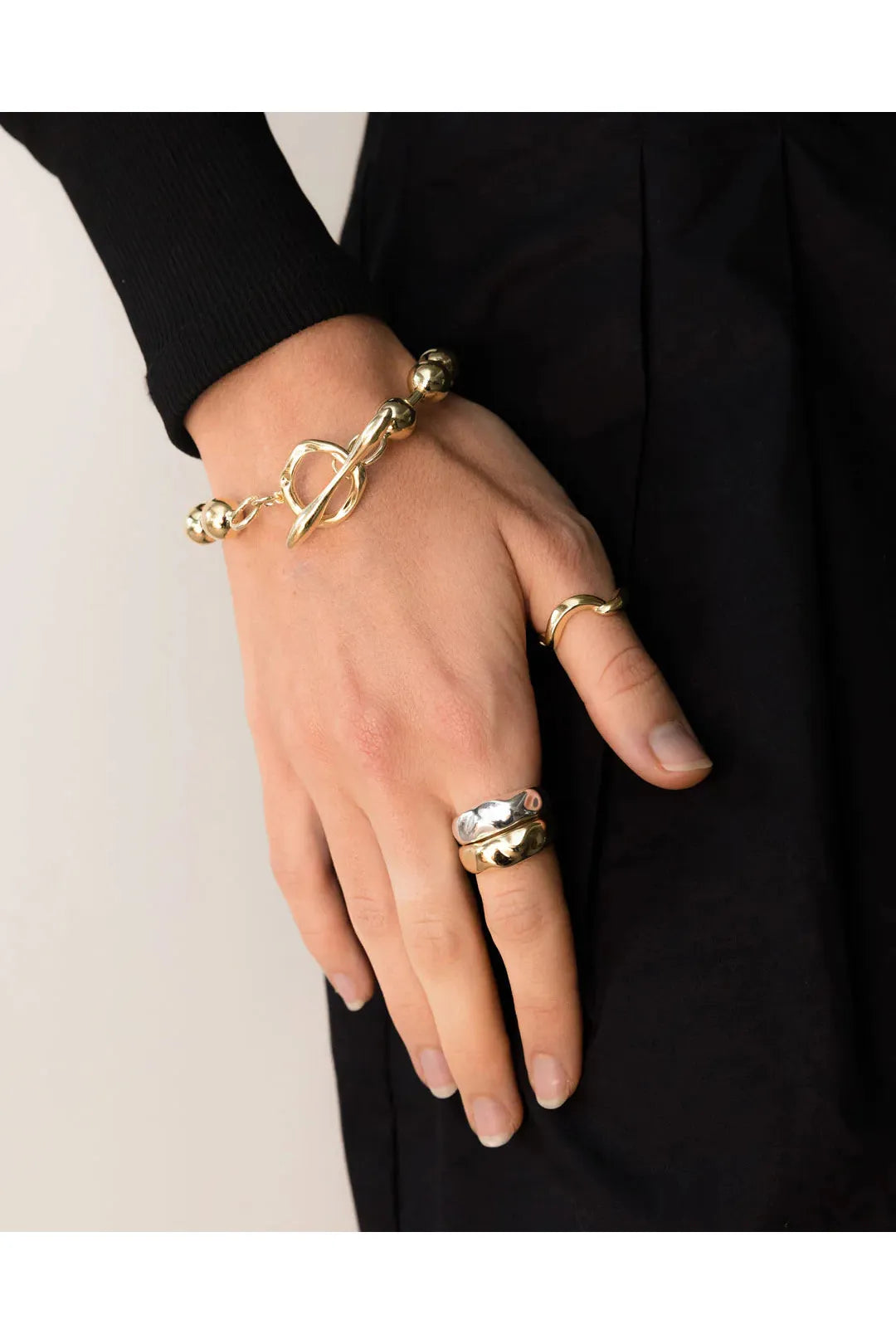 syndicate bracelet, gold