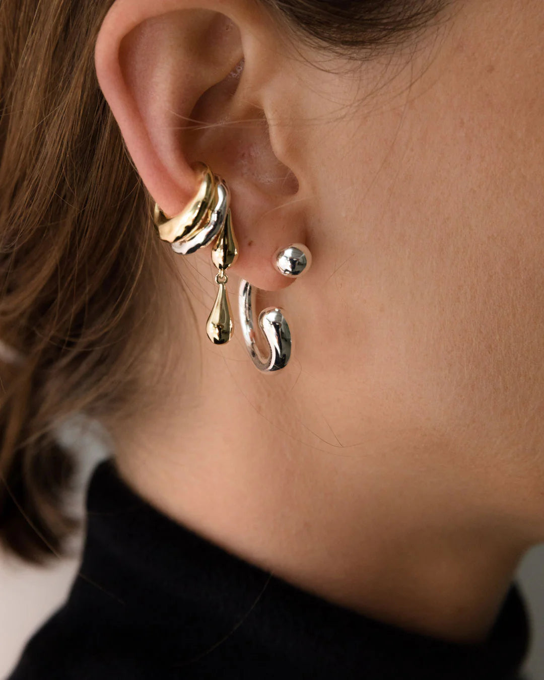 Reversed hoops, gold
