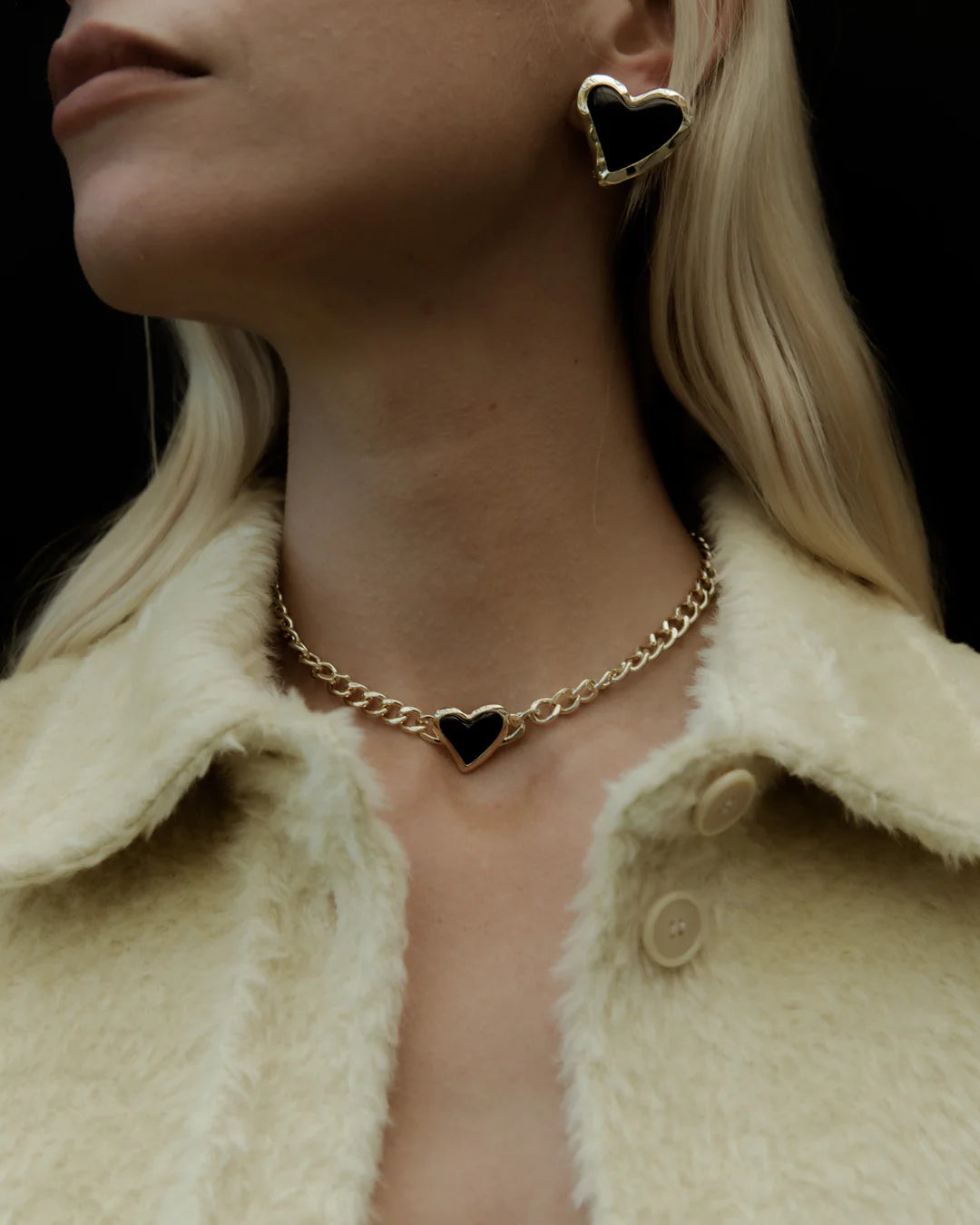 Whitney heart choker, gold