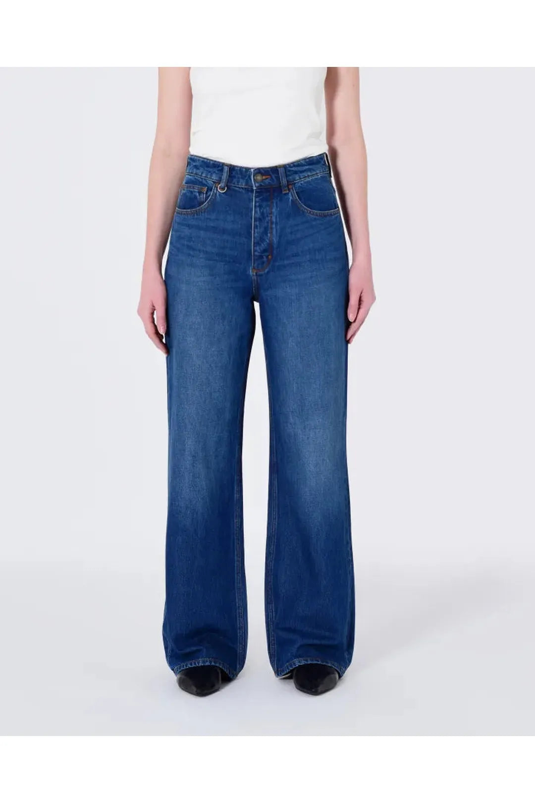 Coco relaxed, summer rain