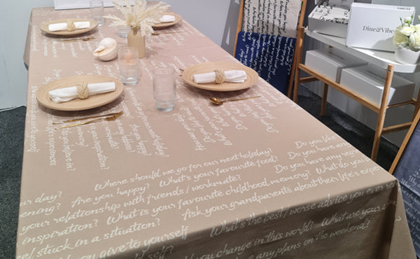 Conversation tablecloth, beige